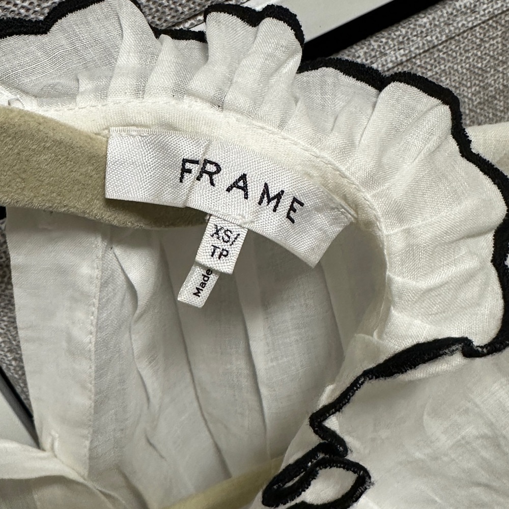 Frame size XS ruffled trim blouse